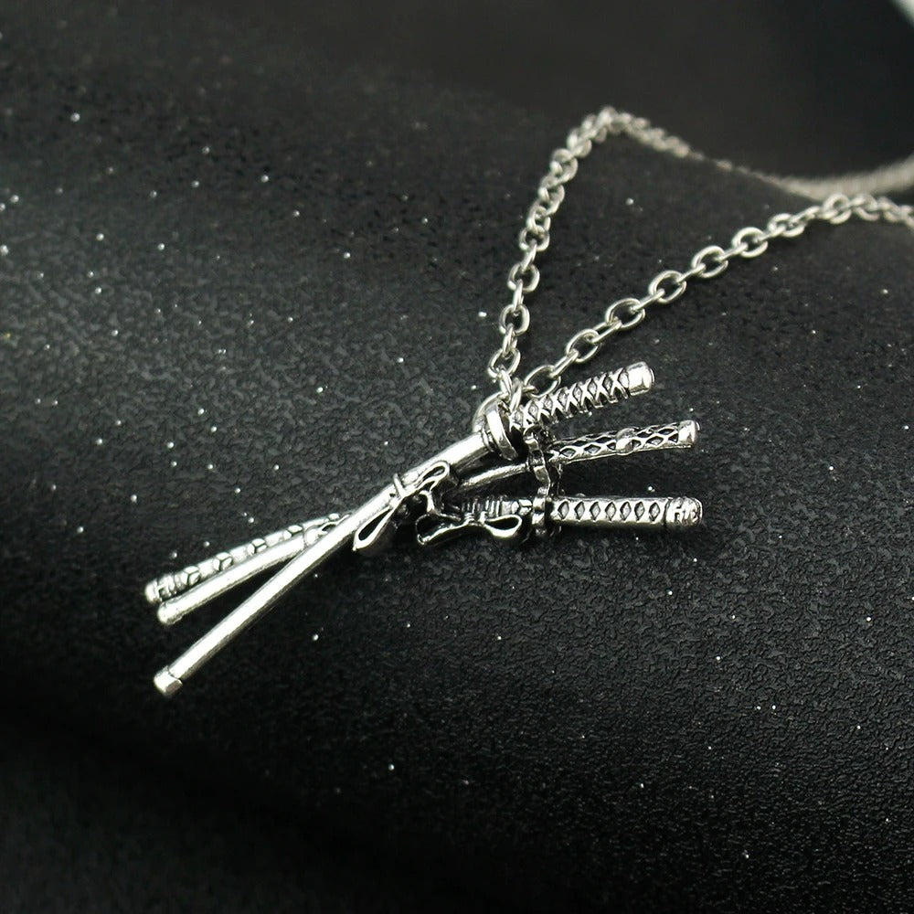 Collier 3 Katanas